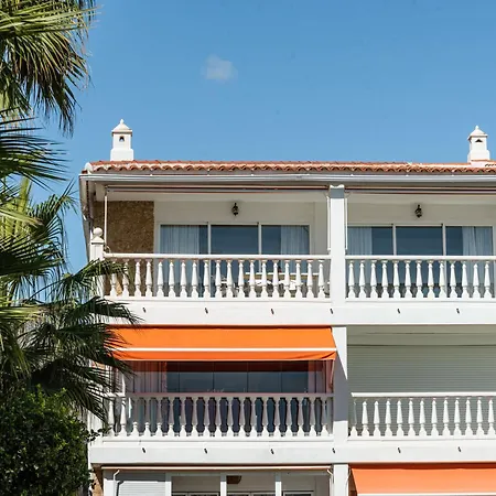 Casa Frenkie アパート